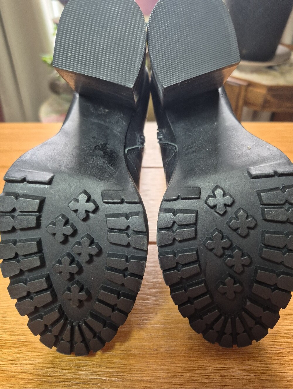 Steve Madden Latch Boots - Size 6.5 - Picture 5 of 6